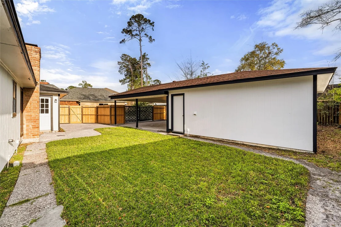 Photo of 8014 17th Green Drive