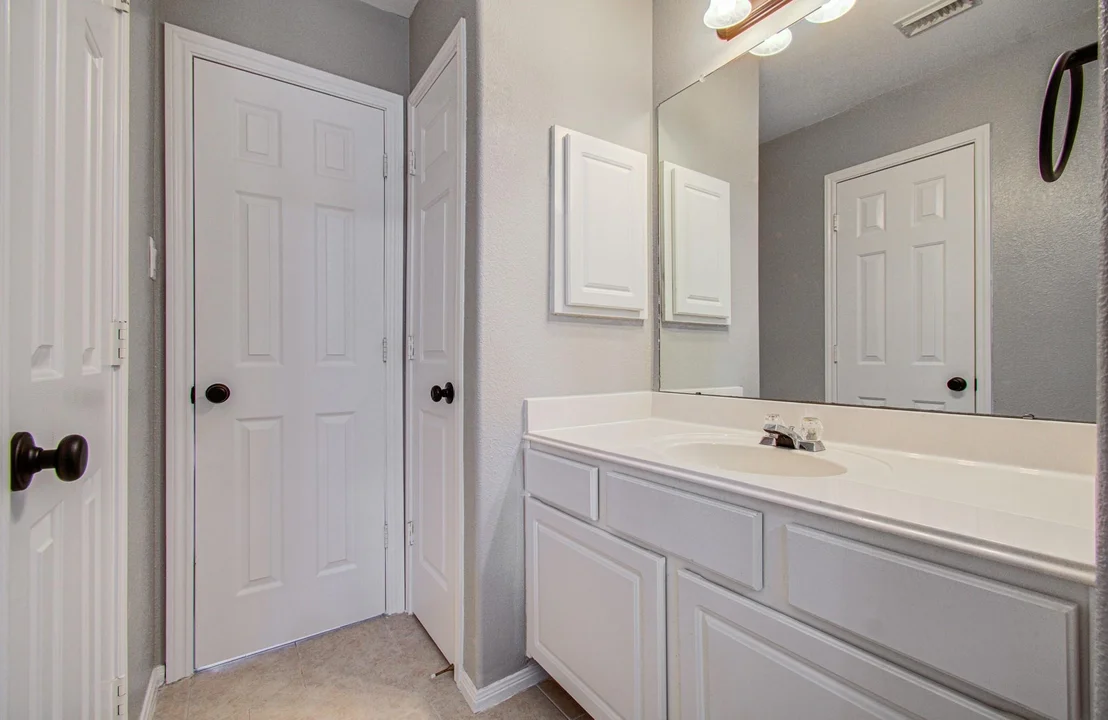 Photo of 9215 Horse Cave Circle