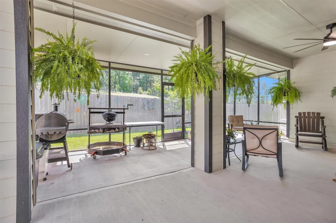 Photo of 954 Golden Willow Lane
