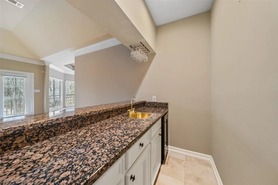 Photo of 6 Highland Hollow Drive