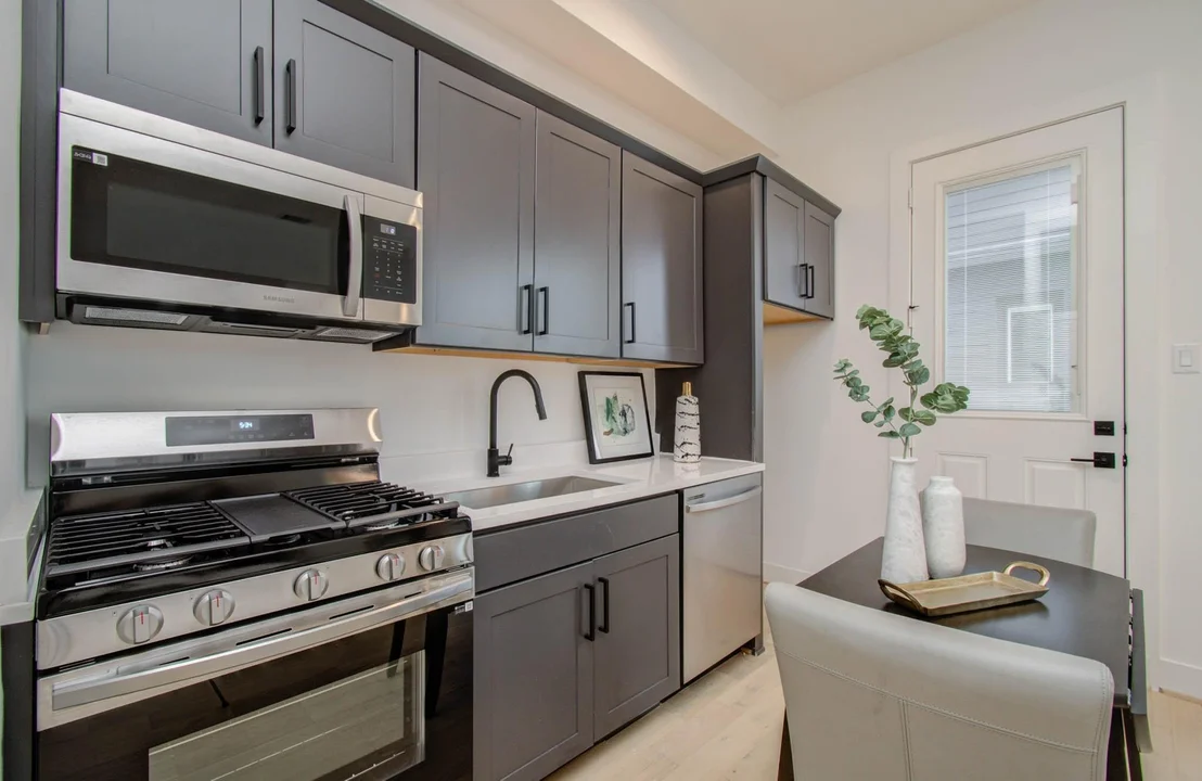 Photo of 3008 Lamar Street