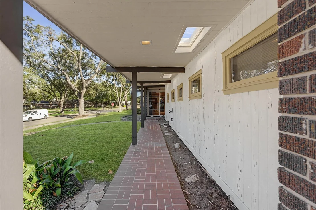 Photo of 9107 Timberside Drive