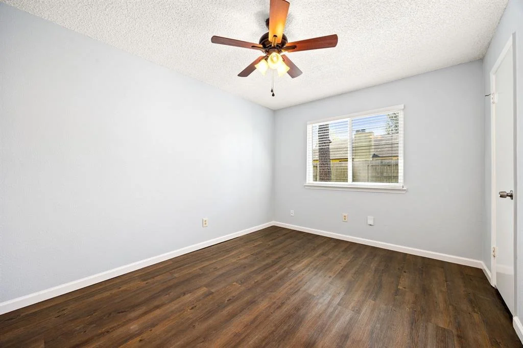 Photo of 12027 Fairpoint Drive