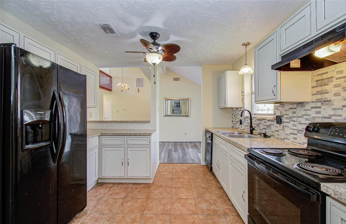 Photo of 4911 Tealgate Drive