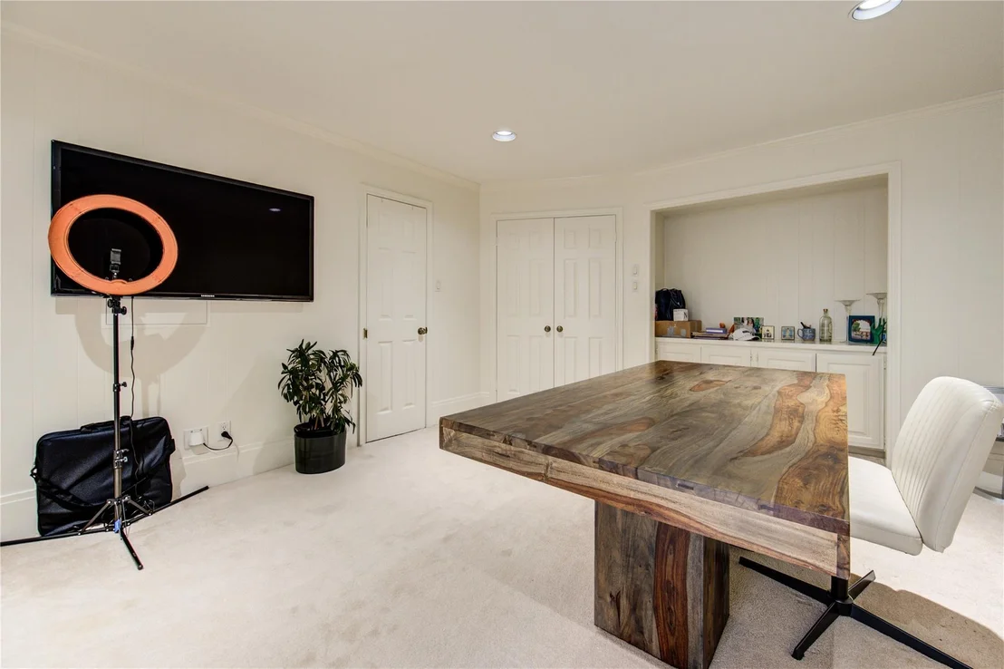 Photo of 1002 Daria Drive