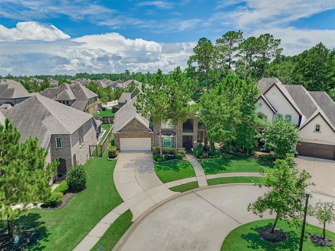 Photo of 4043 Steep Woods Drive