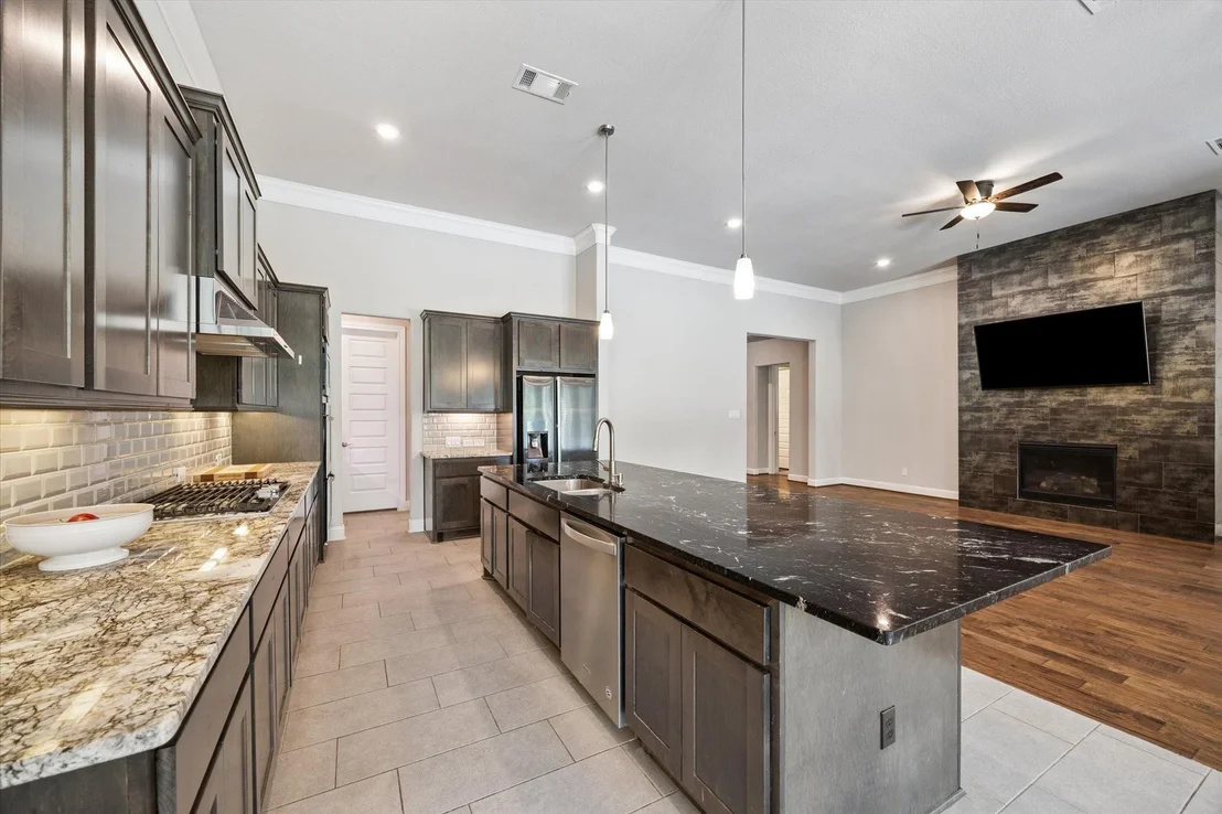 Photo of 4100 Sandalwood Lane