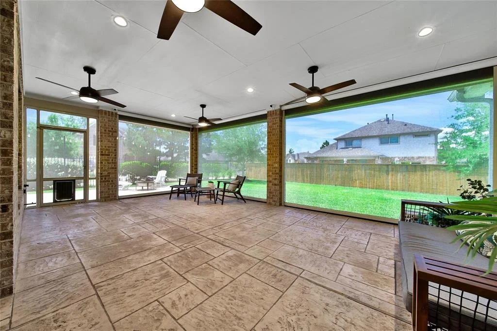 Photo of 19 N Wheatleigh Drive