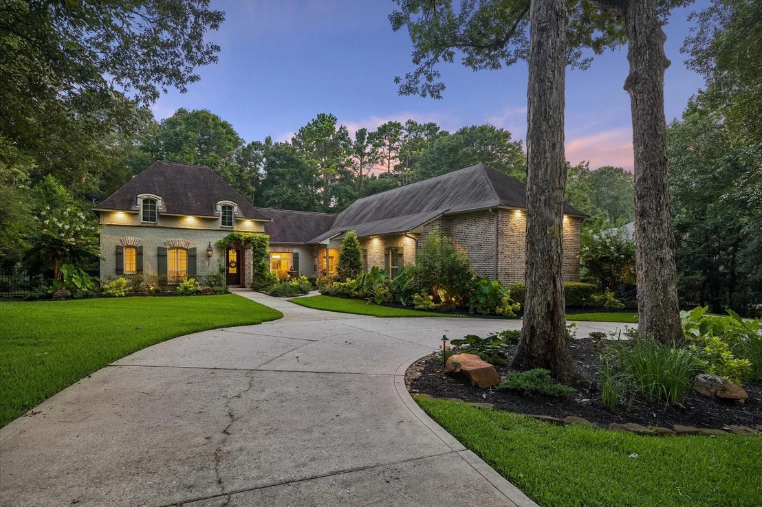 Photo of 10290 Paradise Valley Drive