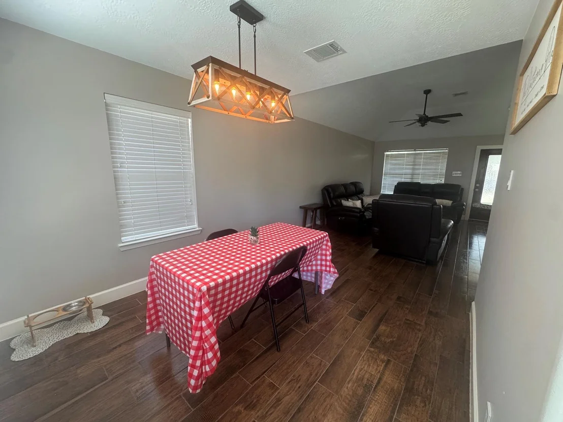 Photo of 6007 Shining Leaf Court