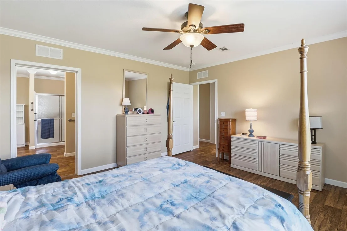 Photo of 32818 Rogers Road