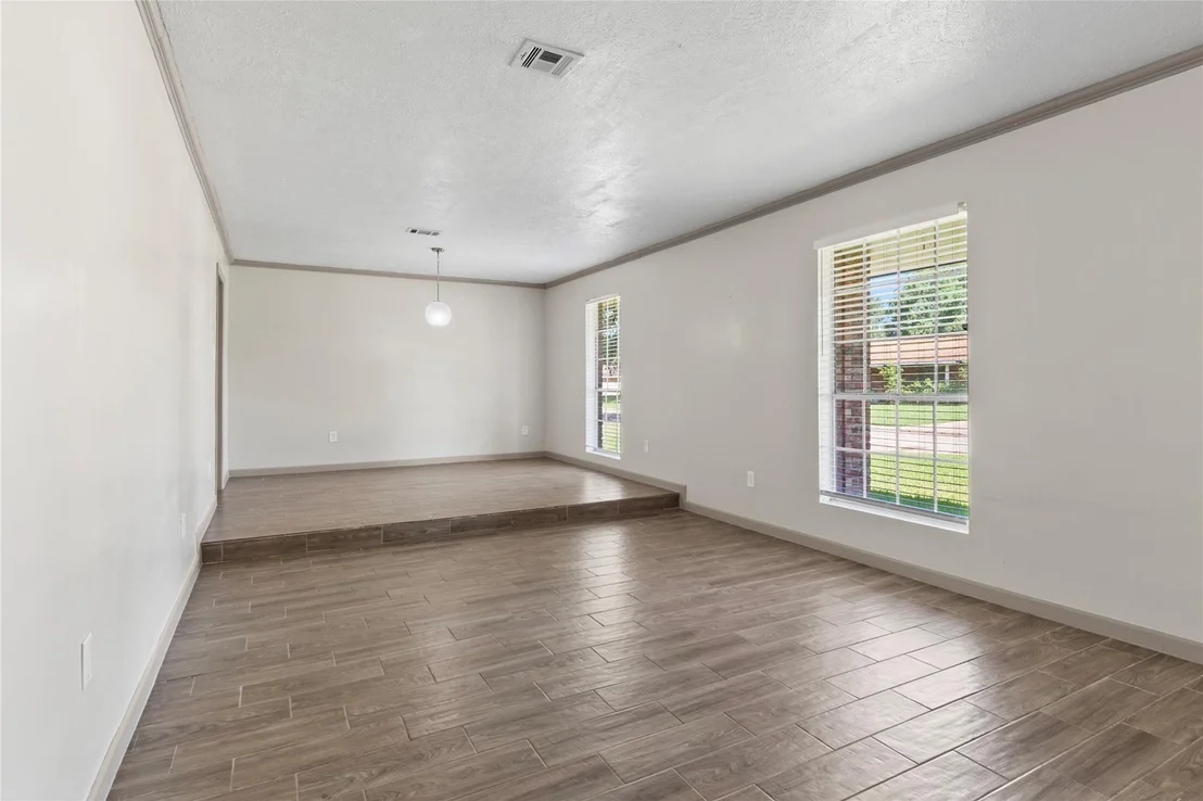 Photo of 5000 Meadowlark Street