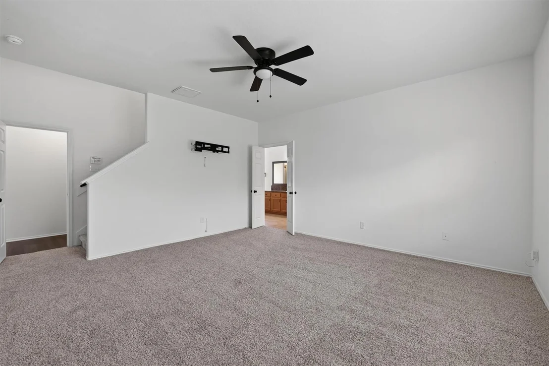 Photo of 206 Unique Court