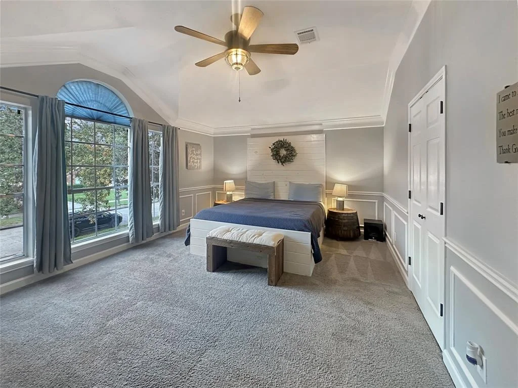 Photo of 23935 Scrivener Lane