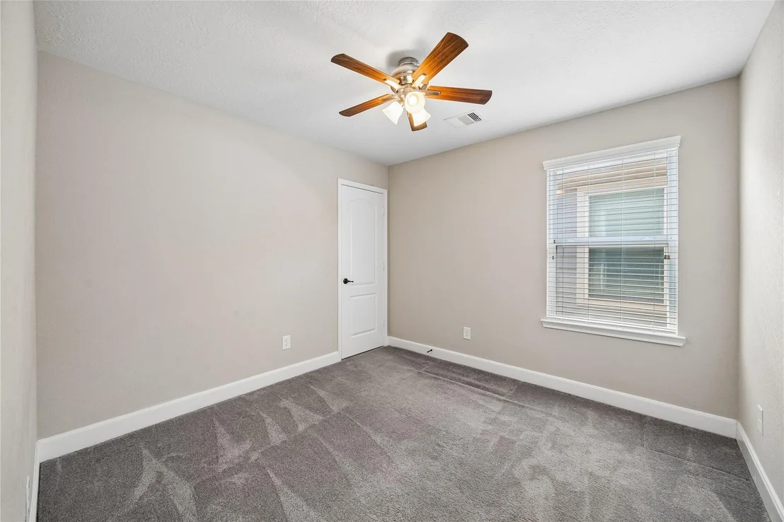 Photo of 1851 Commons Glen Drive