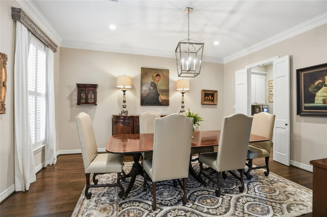Photo of 207 Sugarberry Circle