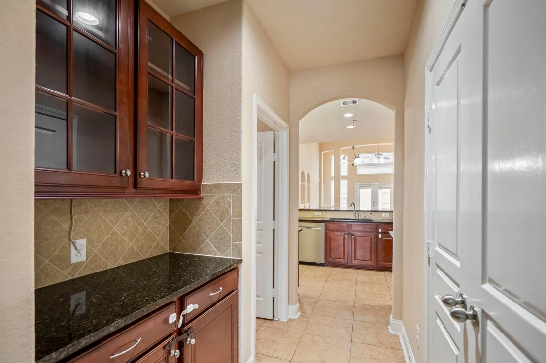 Photo of 18010 Sheldon Pines