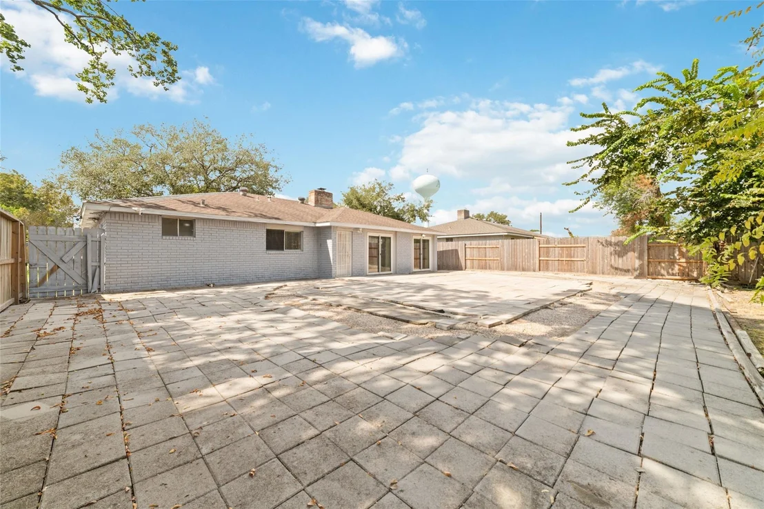 Photo of 6111 Westbranch Drive