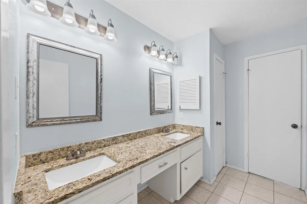 Photo of 20114 Lions Gate Drive