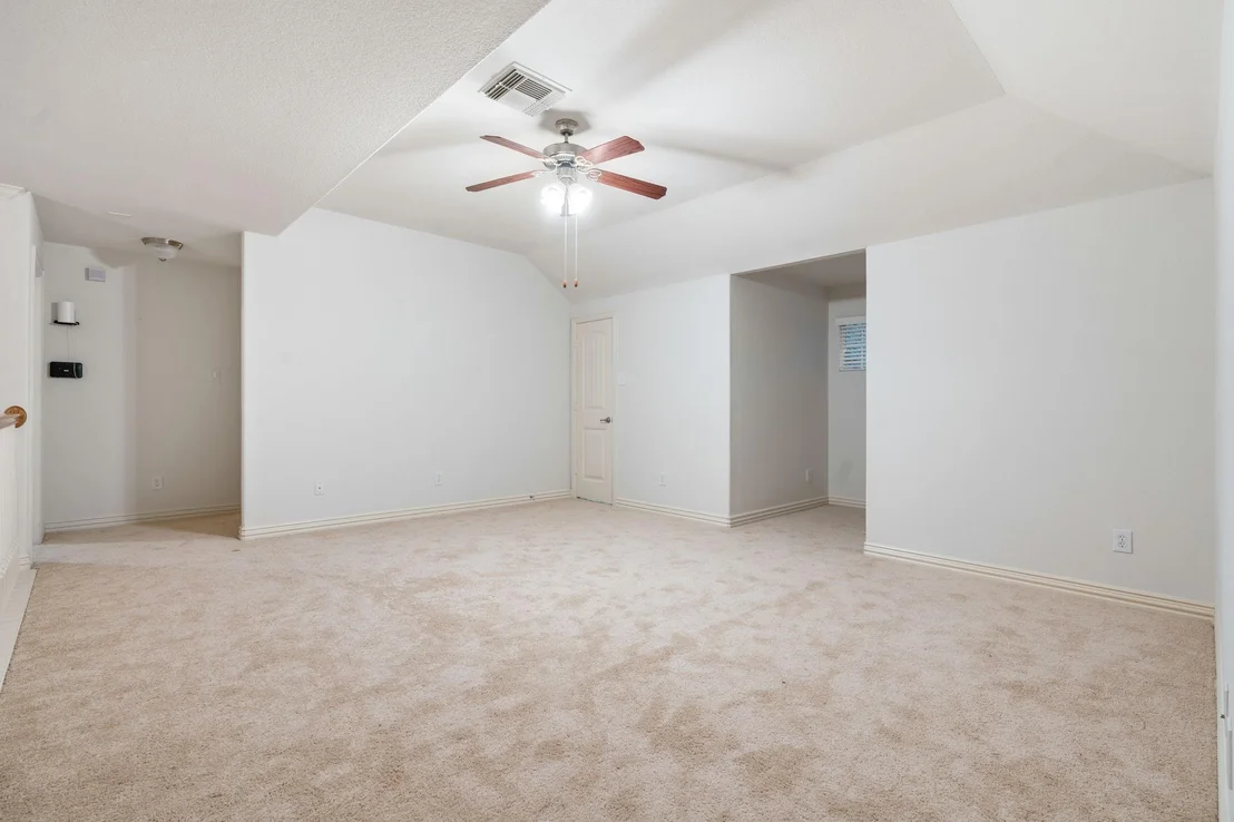 Photo of 307 Arbor Ridge Lane