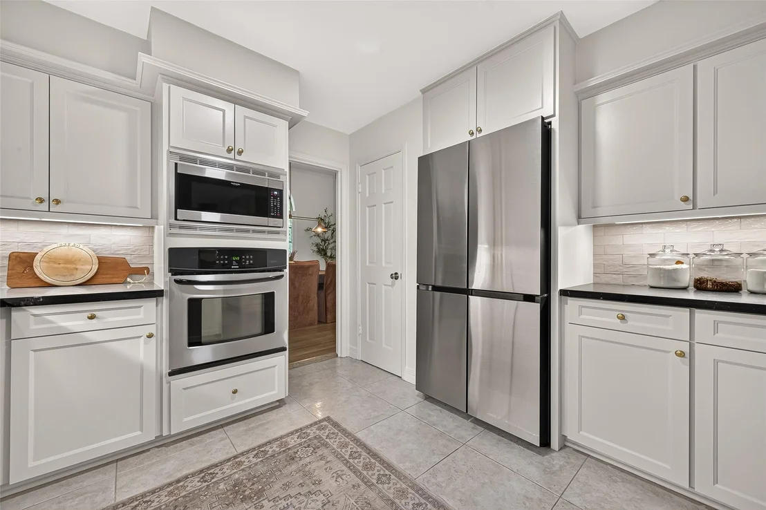Photo of 11423 Highgrove Drive