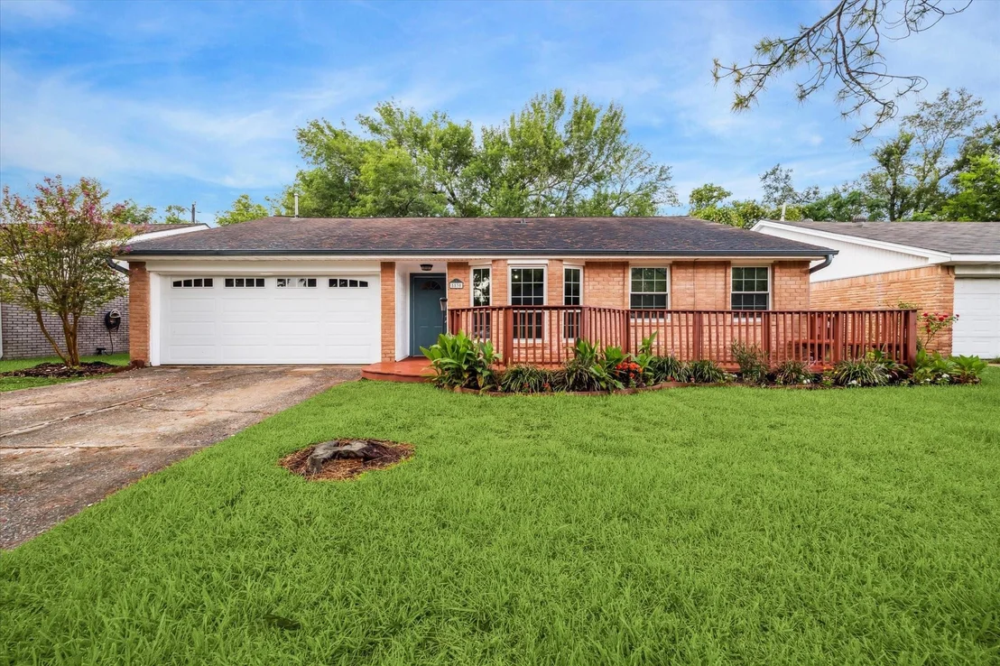 Photo of 5830 Ludington Drive