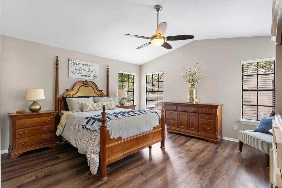 Photo of 34 Eagle Rock Place
