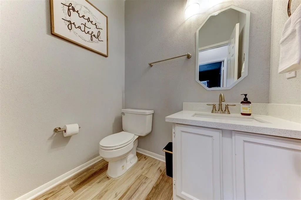 Photo of 1005 Glenview Drive