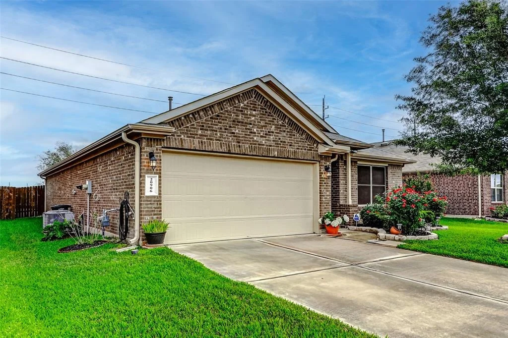Photo of 20906 Whitehaven Bluff Trail