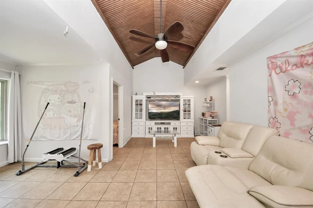 Photo of 1926 Oak Manor Drive