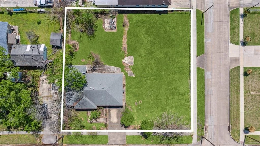 Photo of 404 Hawthorne Avenue