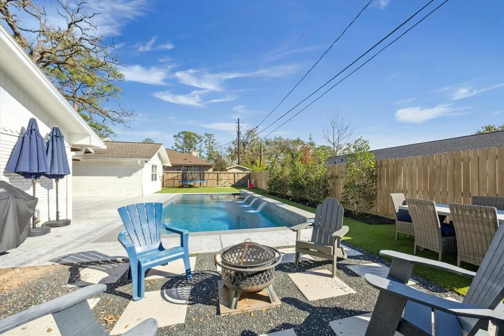 Photo of 8413 Merlin Drive