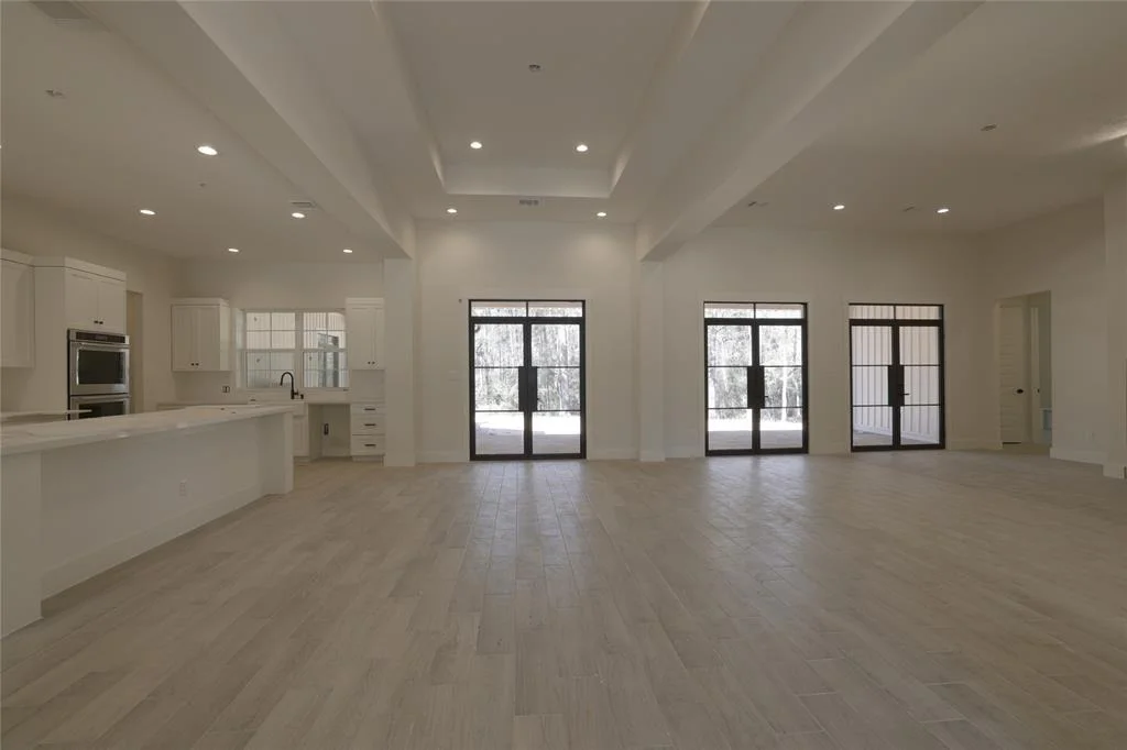 Photo of 9477 Leeward Cove