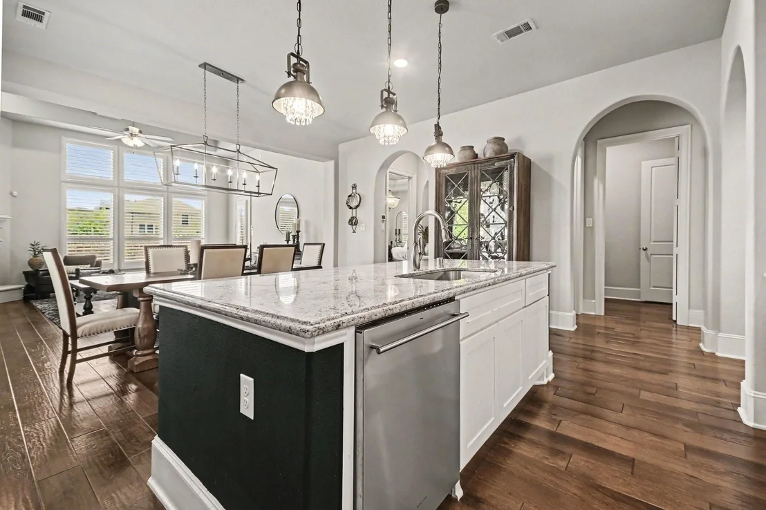 Photo of 641 Kickapoo Court