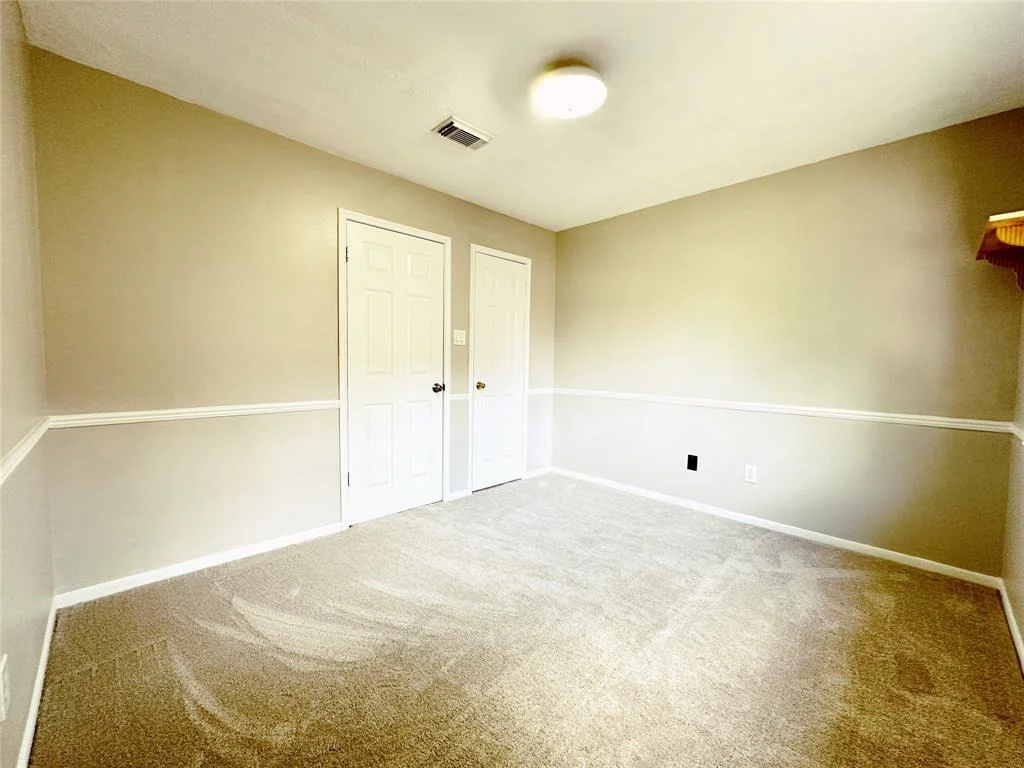 Photo of 16031 Lakestone Drive