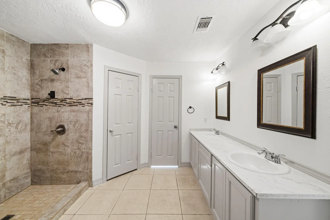 Photo of 9 Robin Drive