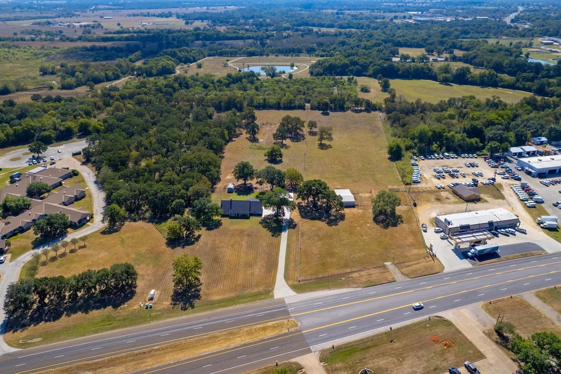 Photo of 974 State Highway 21 E Highway E