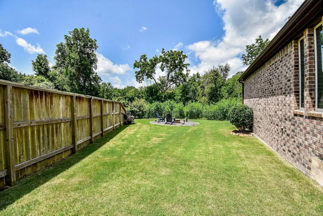 Photo of 4827 Legend Creek Drive