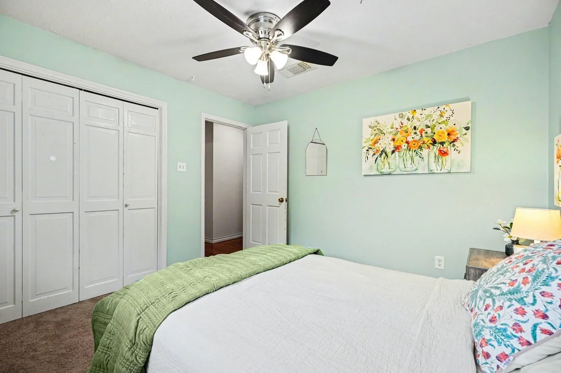 Photo of 1623 Lake Bluff Drive