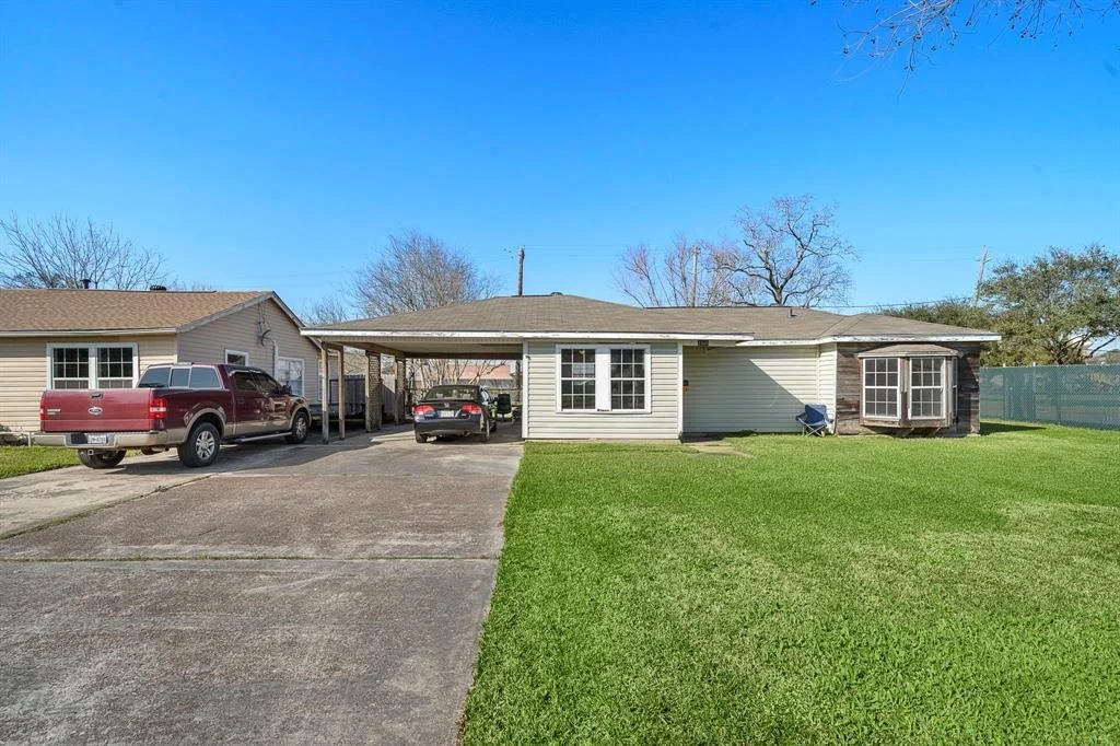 Photo of 1000 W Thomas Avenue