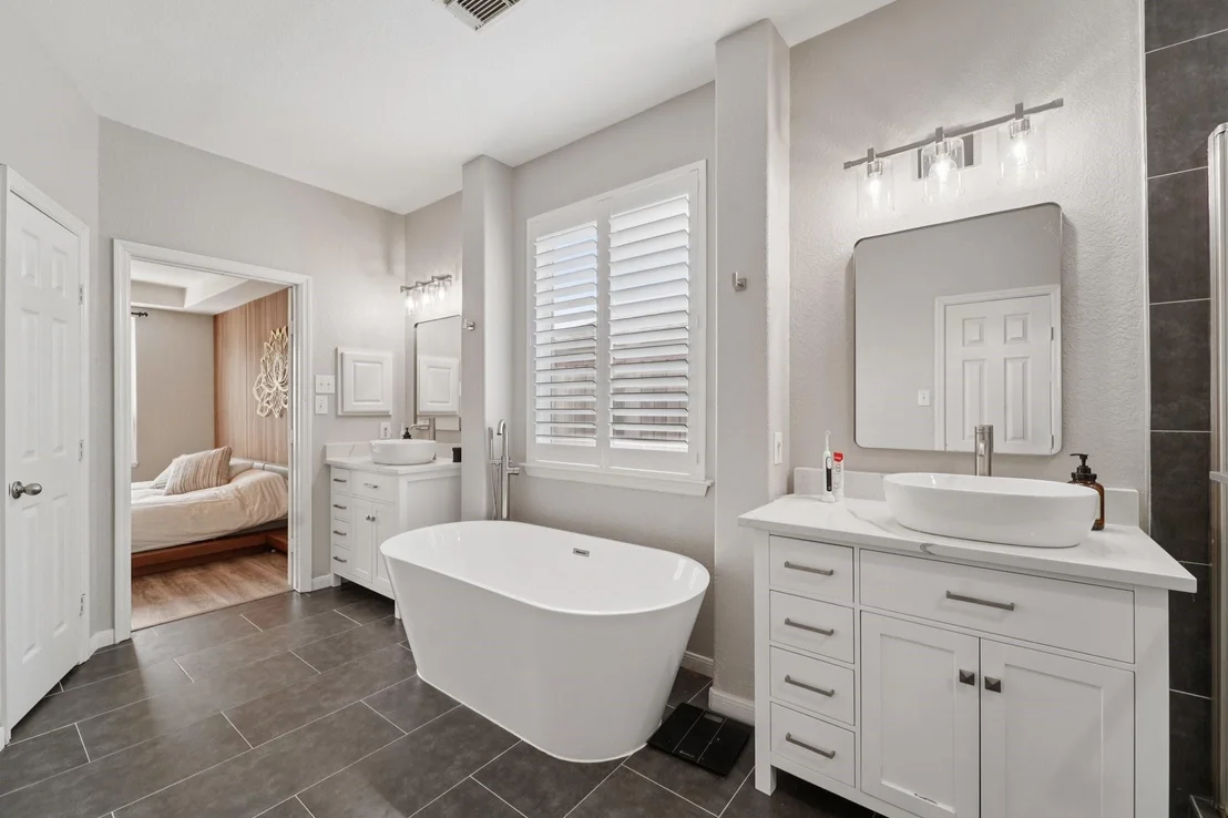 Photo of 14710 Timber Cliff Lane
