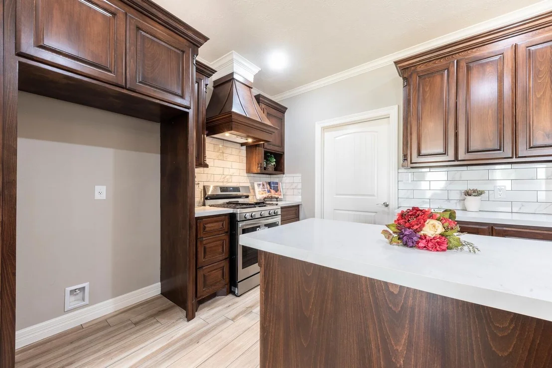 Photo of 8390 Westgate