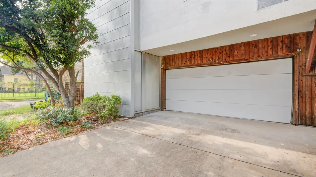 Photo of 3910 Austin Street