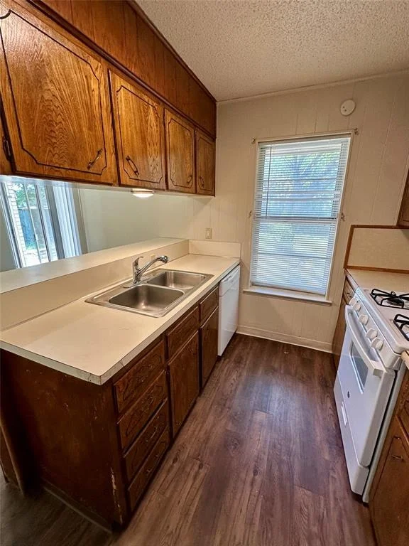 Photo of 1202 Grandon Drive