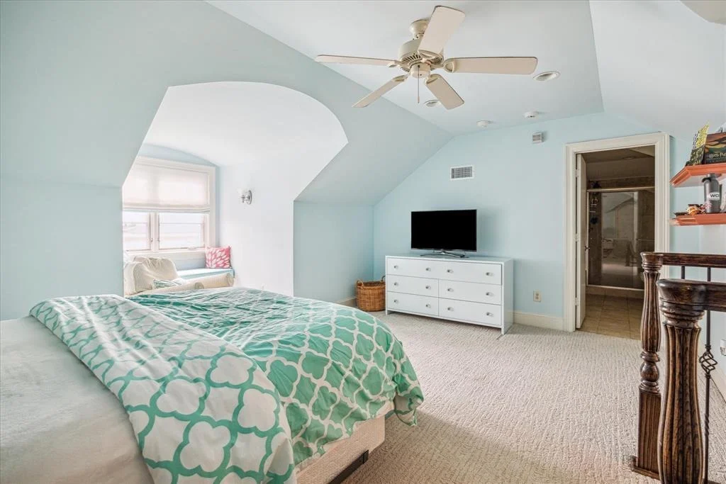Photo of 4010 Overbrook Lane
