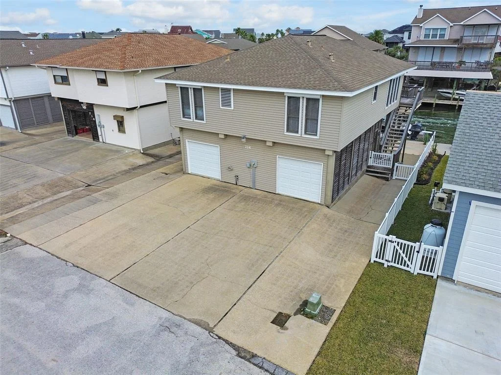 Photo of 214 Bora Bora Drive