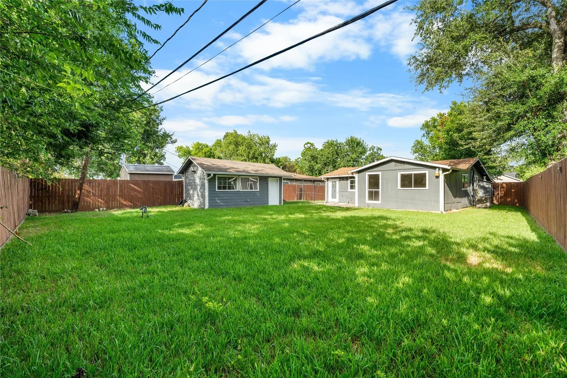 Photo of 2226 Rainbow Drive