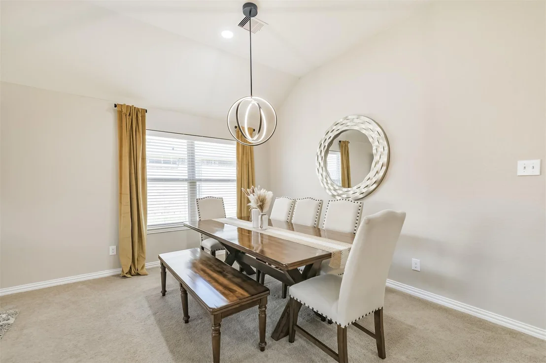 Photo of 9622 Invergarry Way