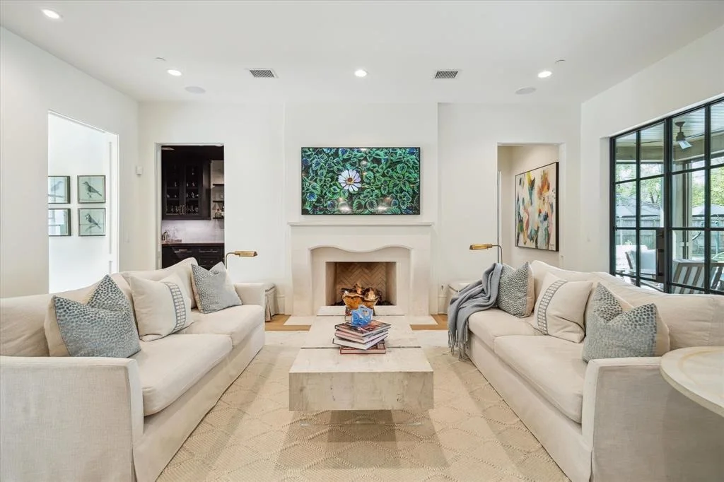 Photo of 415 Coachman Lane