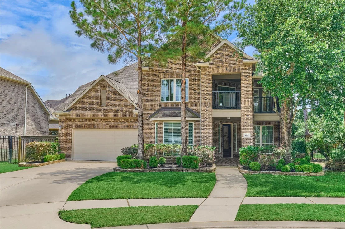 Photo of 4043 Steep Woods Drive